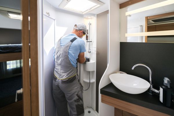 Shower Servicing in Saint Charles